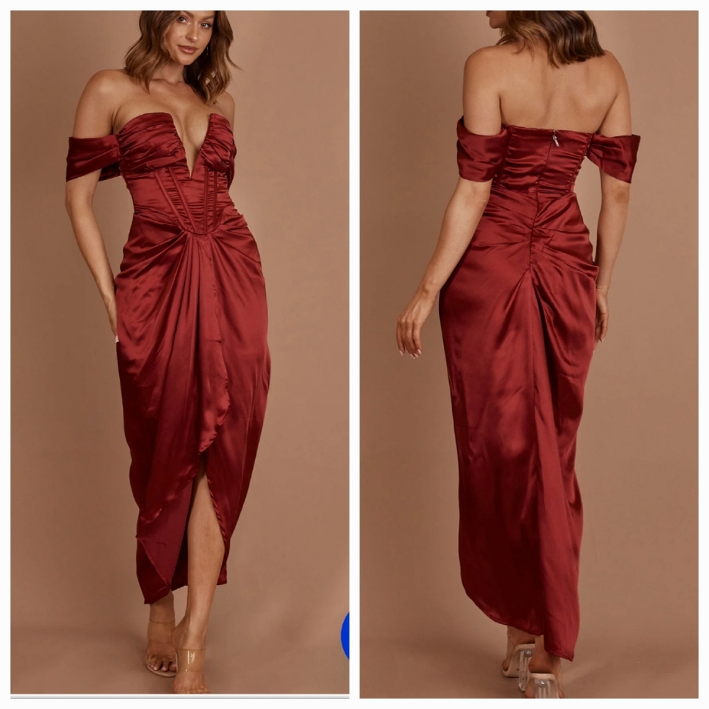 Sold Selfie LeslieMariesa Plunging Neckline Dress Red - Picture 3 of 12